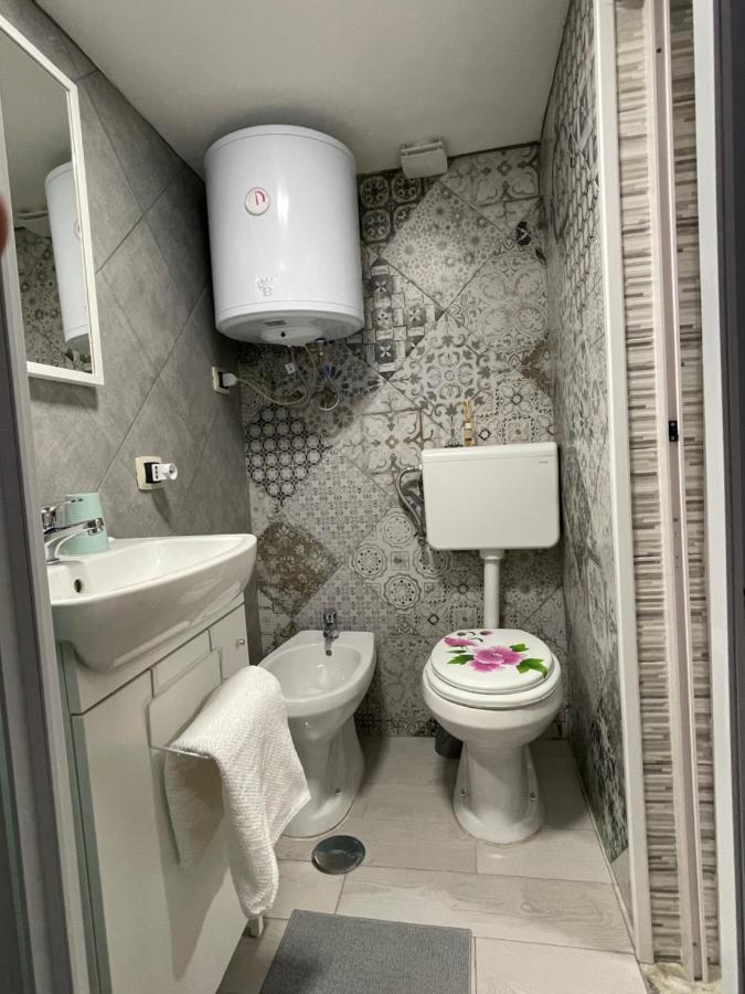 Stritstrit Villa Наполи Екстериор снимка