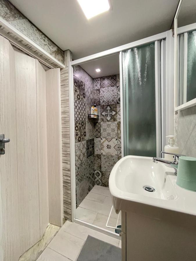 Stritstrit Villa Наполи Екстериор снимка